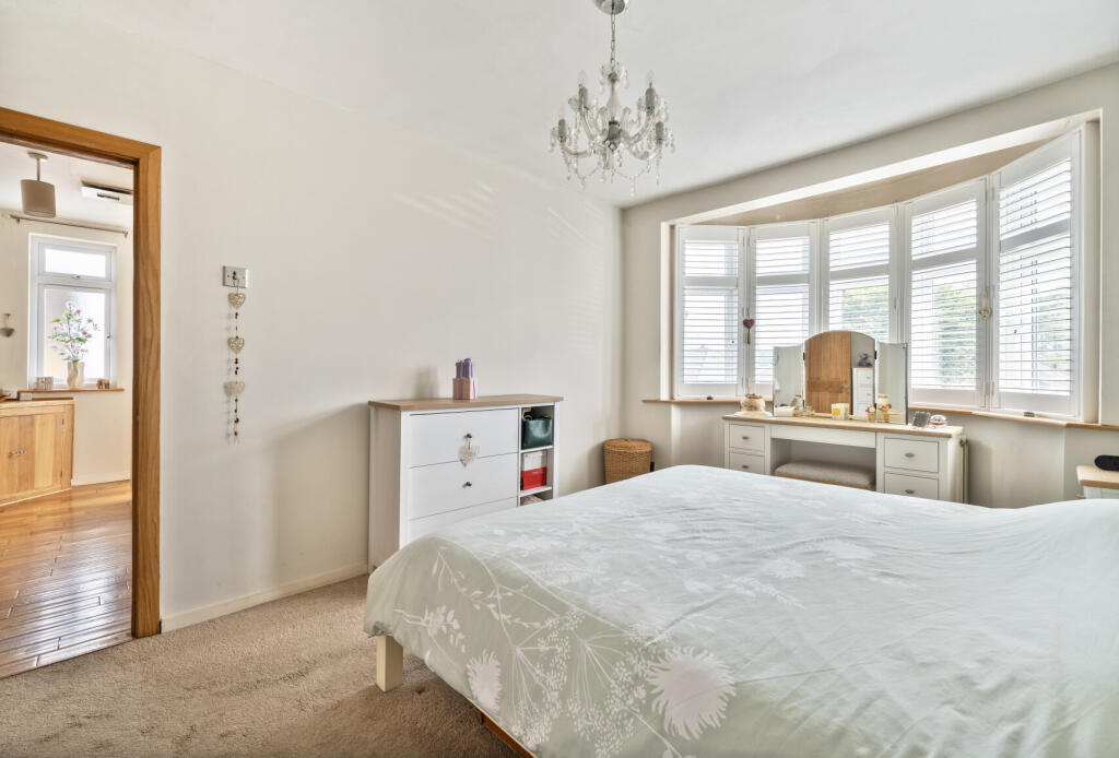 1325985-15-6878e3...