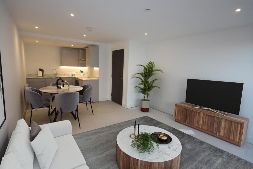 Dining Kitchen.jpg