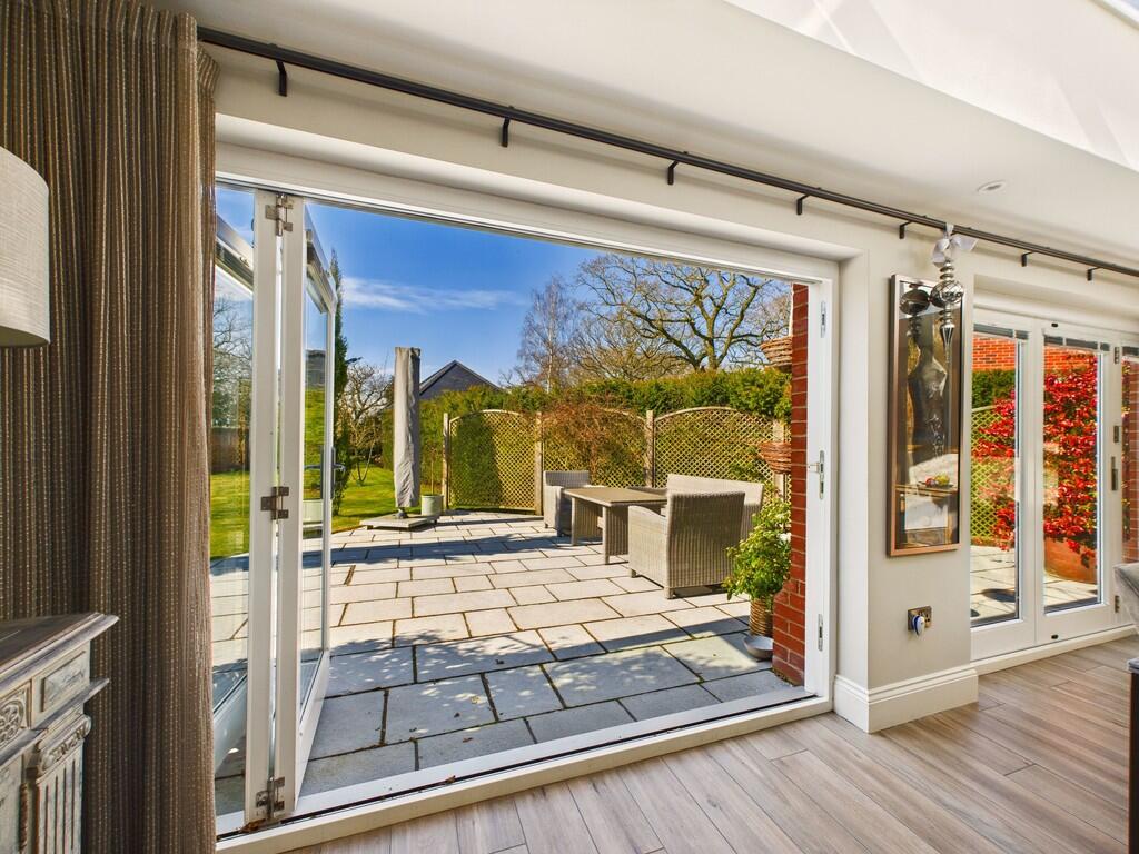 CAM04092G0-PR0044...