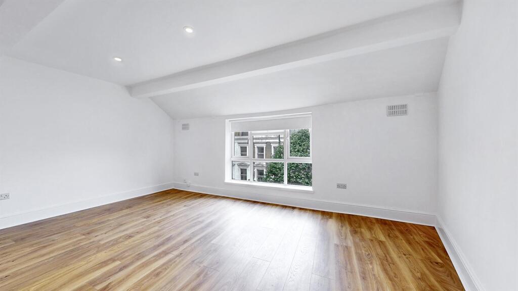 flat 3, 140 Bethnal Green Road - d0hX1HFMPt3iQ2CJo