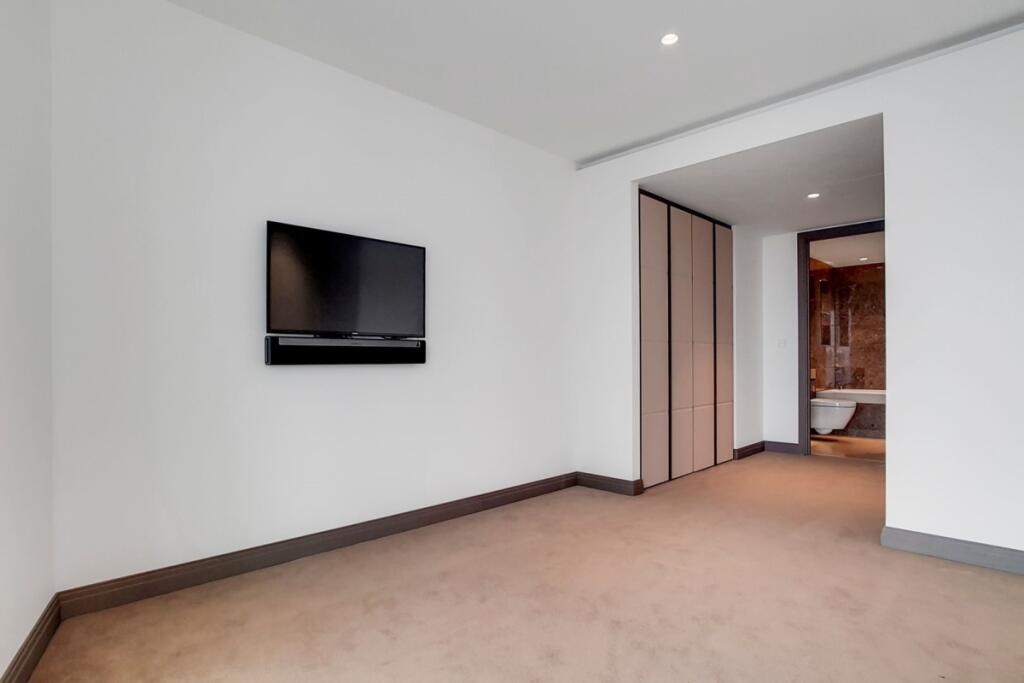 10_Master_Bedroom_5