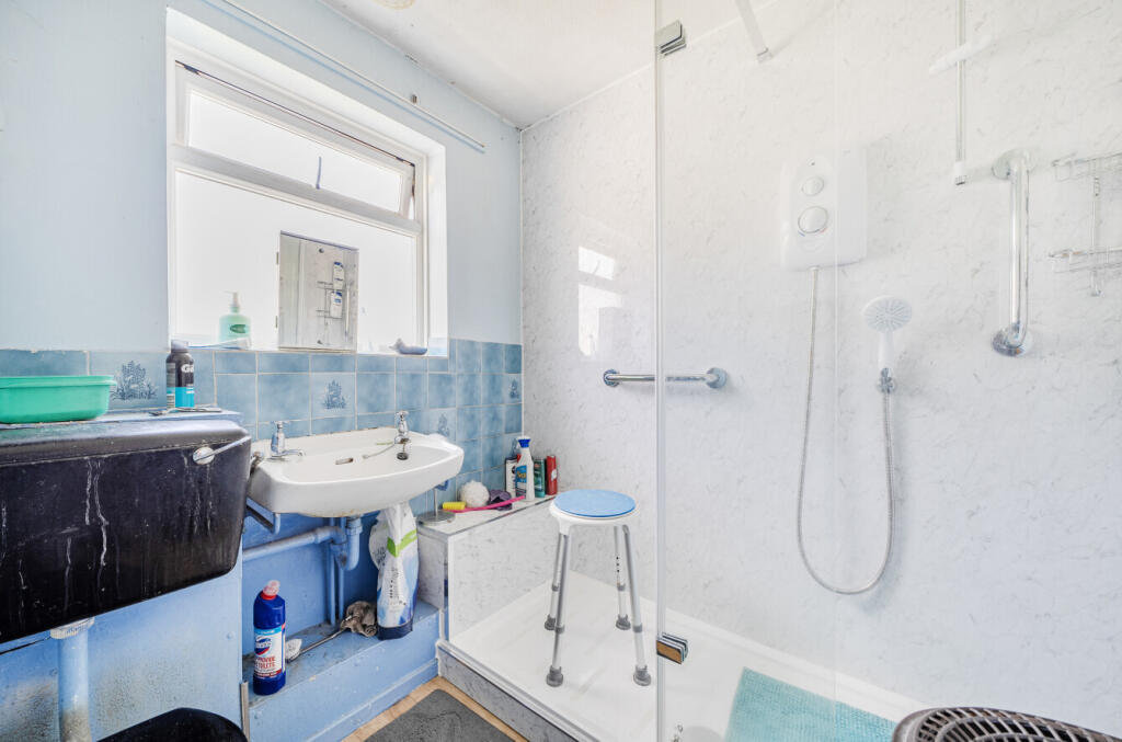 1324130-9-686e6a3...