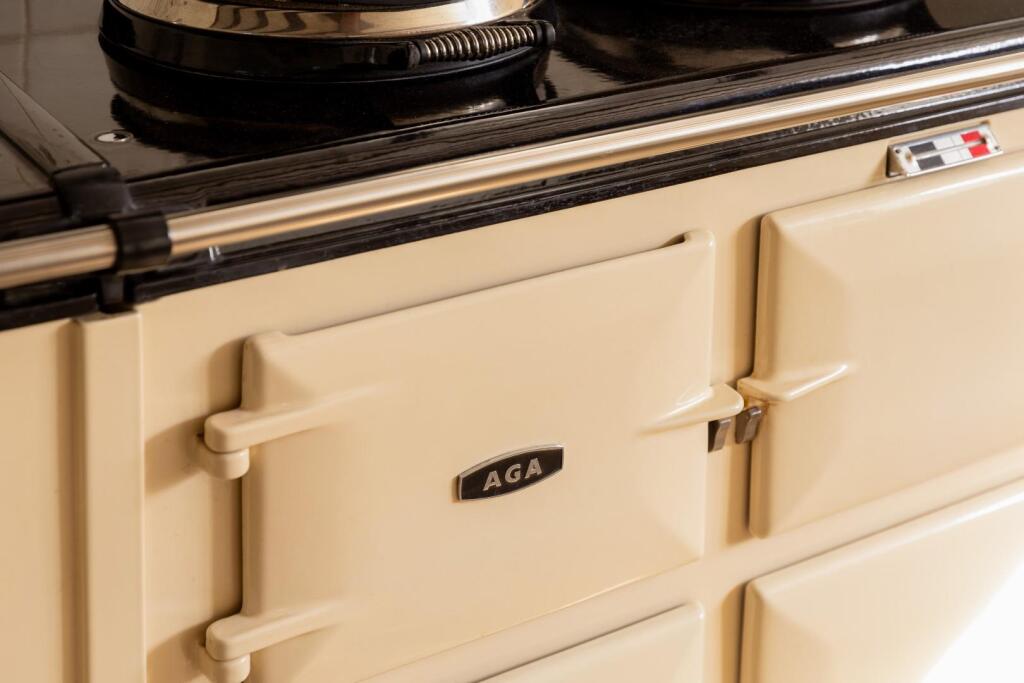 AGA RANGE.jpg