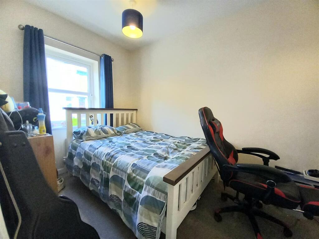 2 Ackland Bed Front.jpg