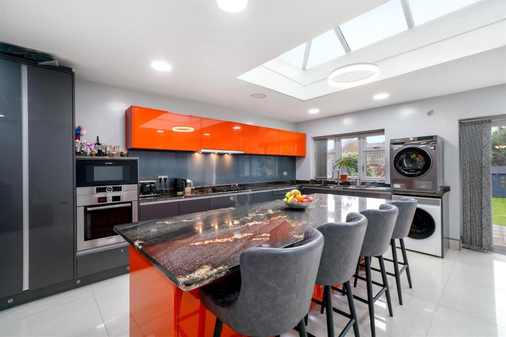 56 Ennismore Avenue - 7jscXX1MsvlkyC6GfoHq.jpg