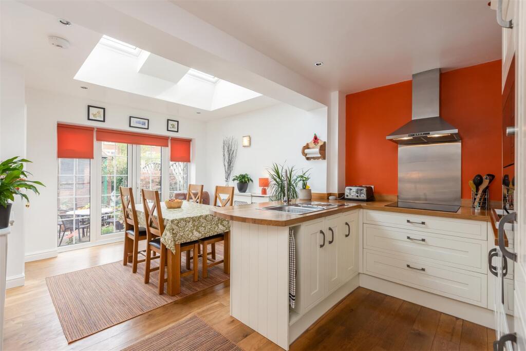 Maudon Avenue 40 Kitchen Dining Room-1.jpg