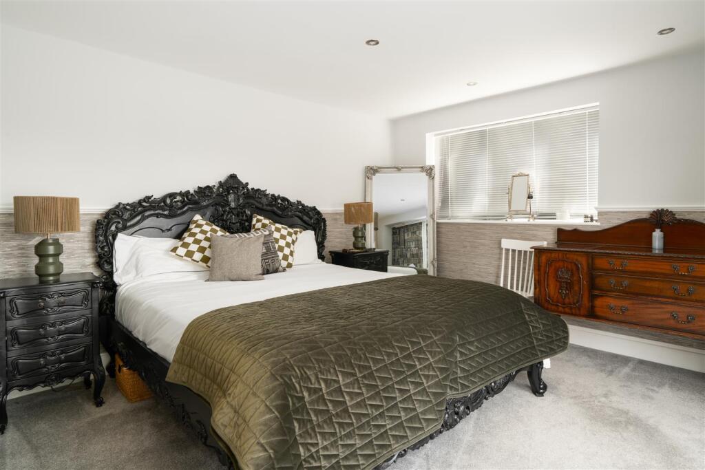 Bedroom5.jpg