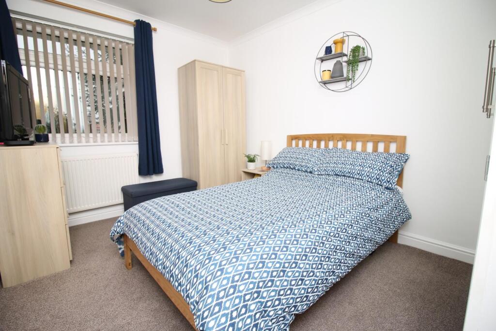 11 - bed 3.JPG