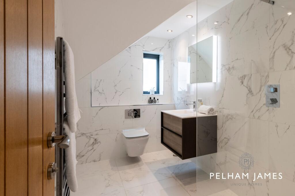 Principal En Suite, Winston House, Langham