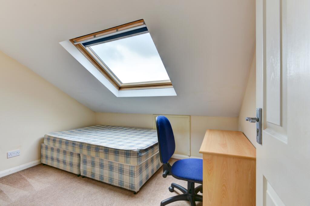 BED 7