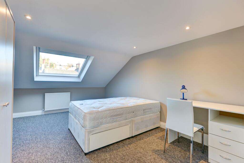 19 Southampton Street Bedroom 6