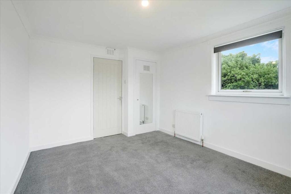 Bedroom Two (2)