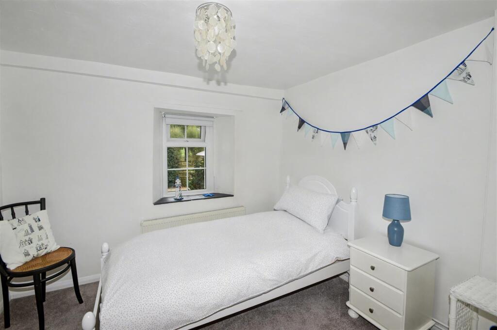 Bluebell Bedroom 2