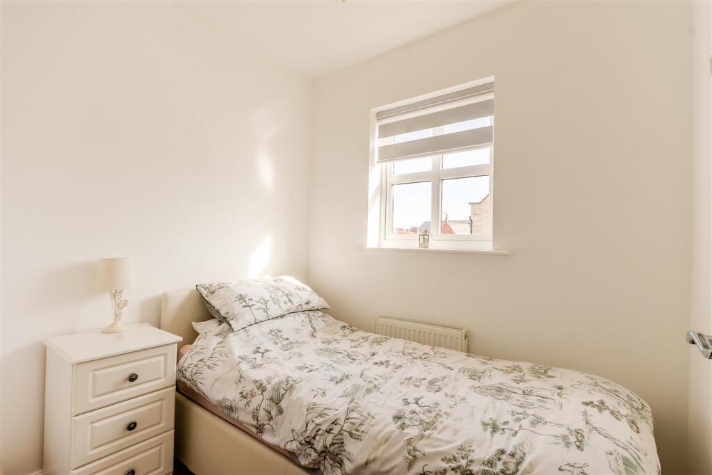 8638099-interior07v2.jpg