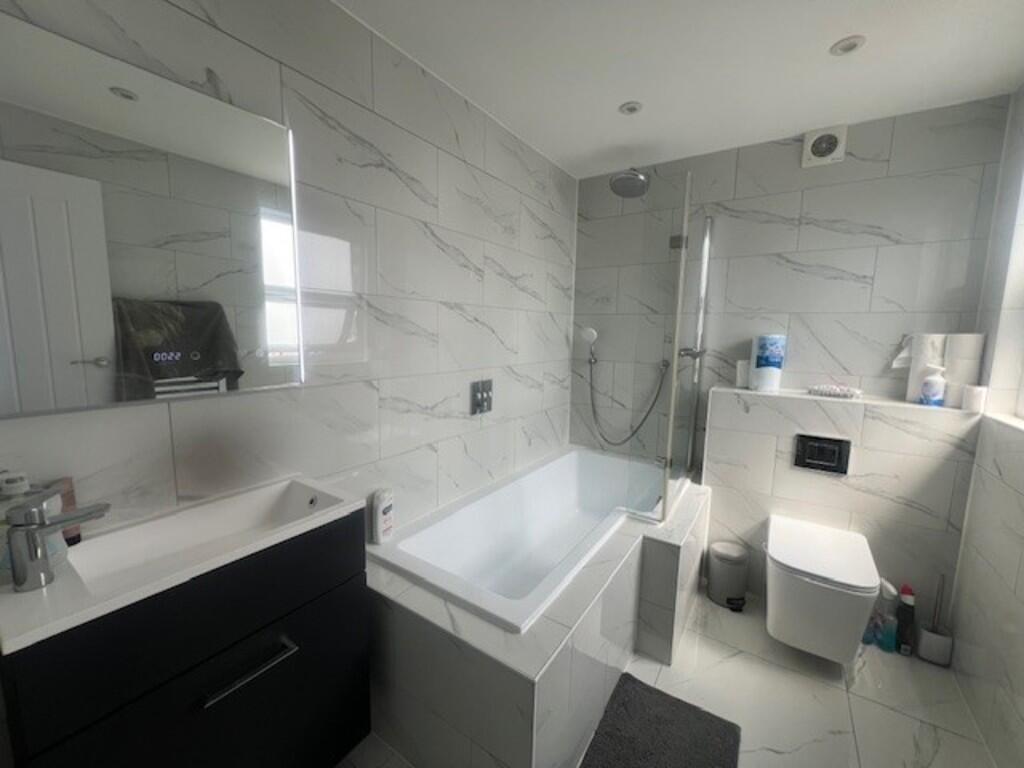 TOP FLOOR BATHROO...