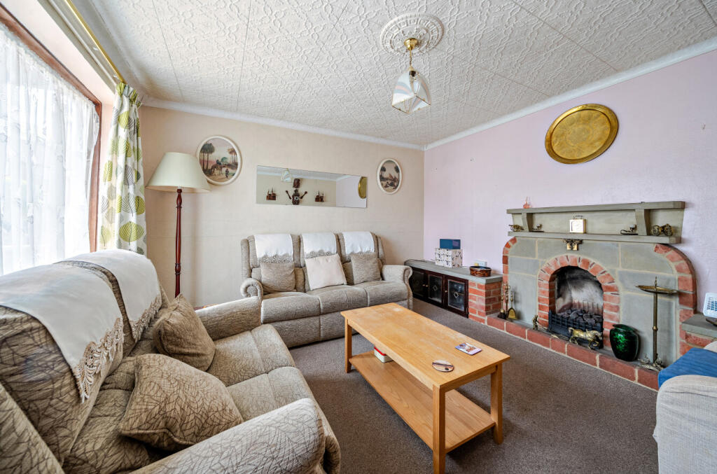 23-681cd848eddea-...