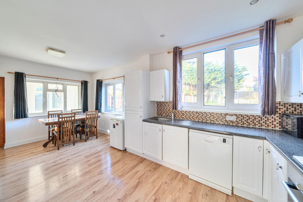 1396018-13-695bb9...