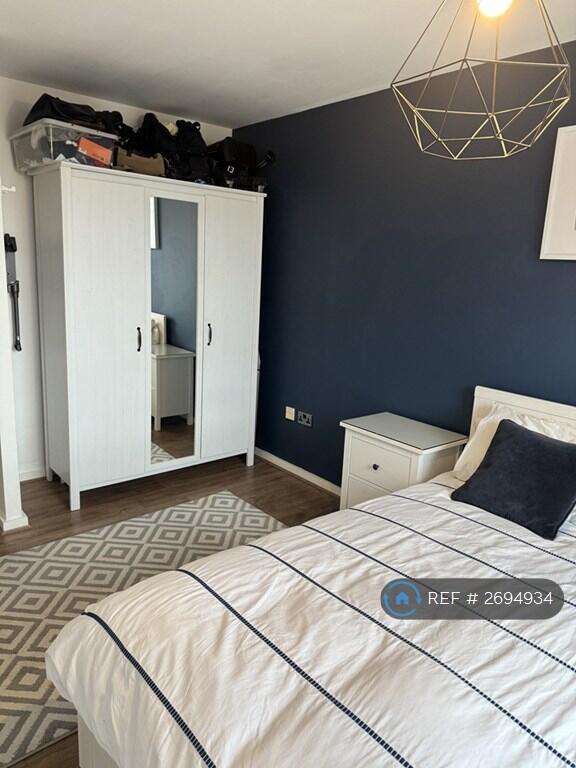 Ensuite Bedroom