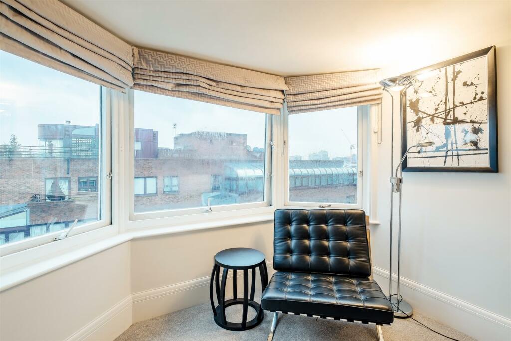 8447041-interior44.jpg
