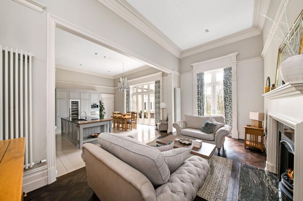 LIVING DINING KITCHEN