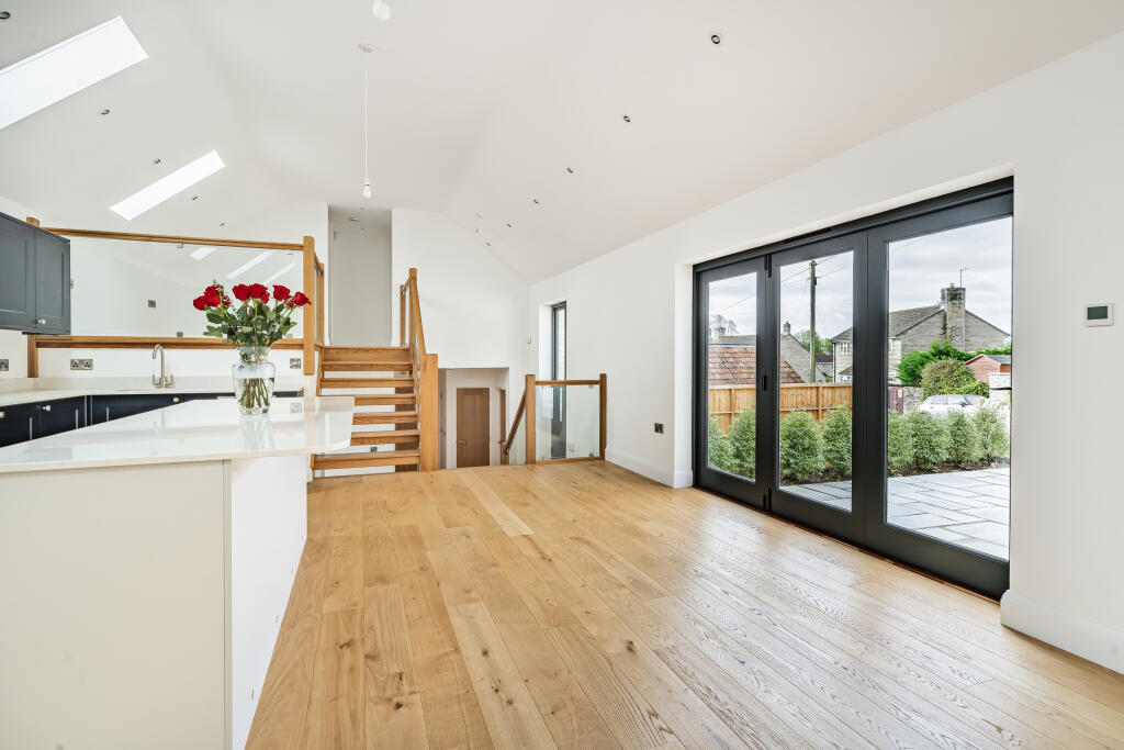 Open Plan Kitchen / Living / Dining Room
