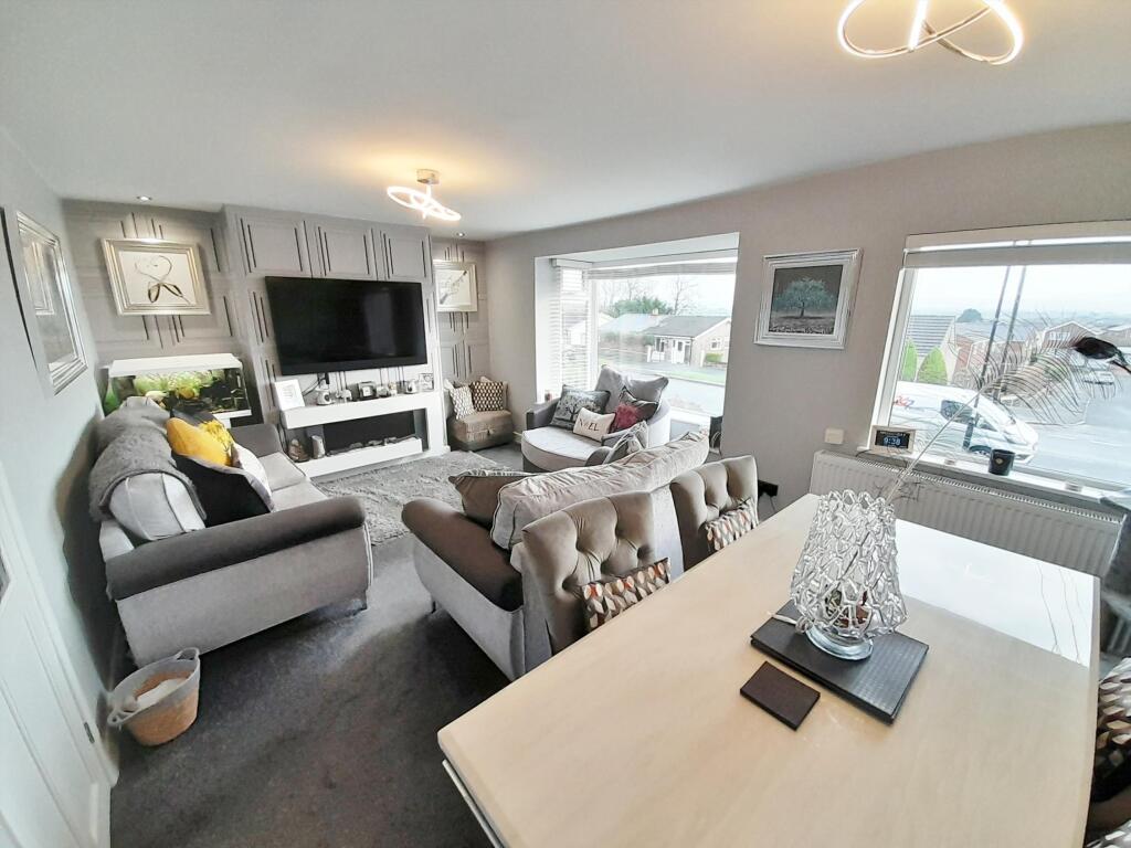 Lounge And Dining Ar