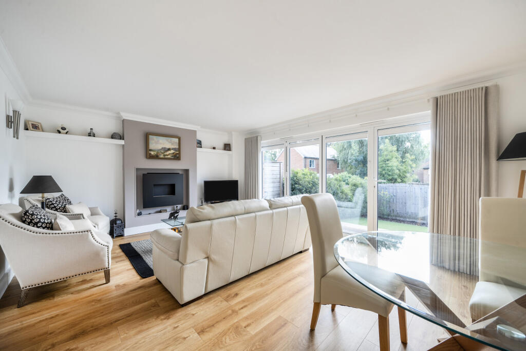 1349827-5-68c3fc3...