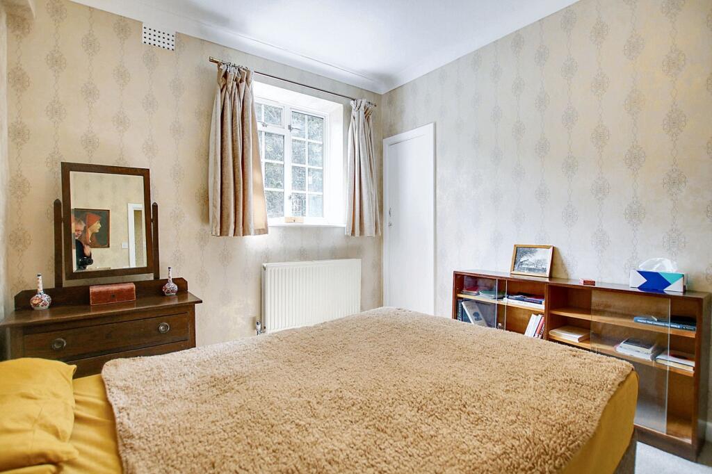 Bedroom Tho