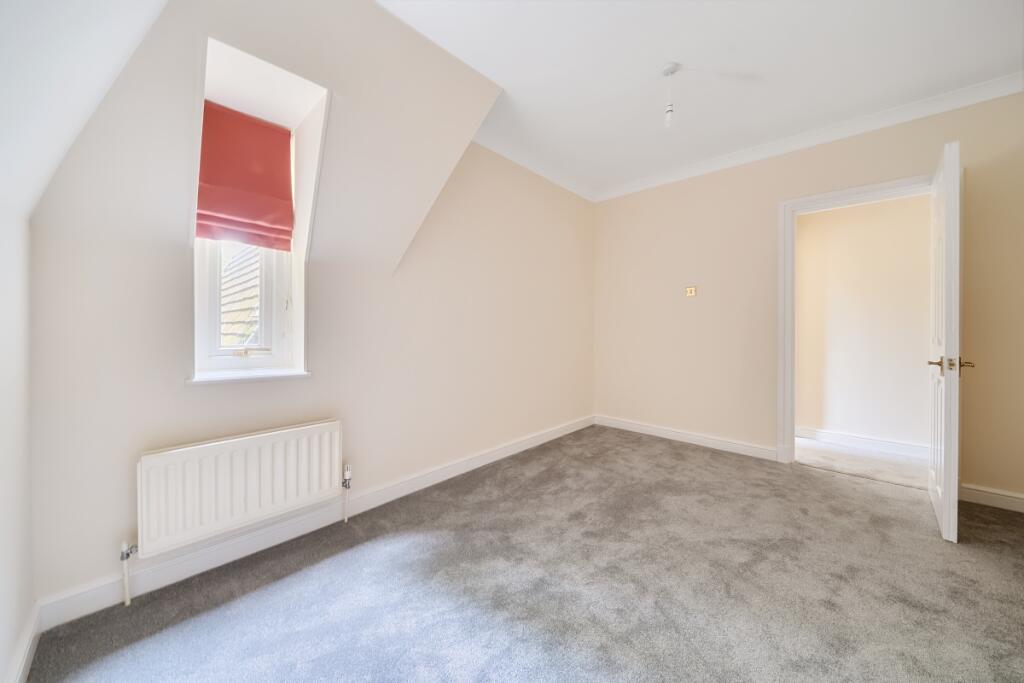 1330467-6-6880a85...