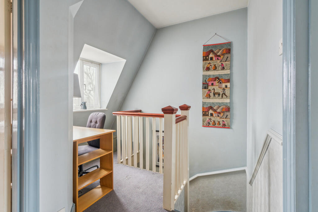 Pitshanger Lane (...