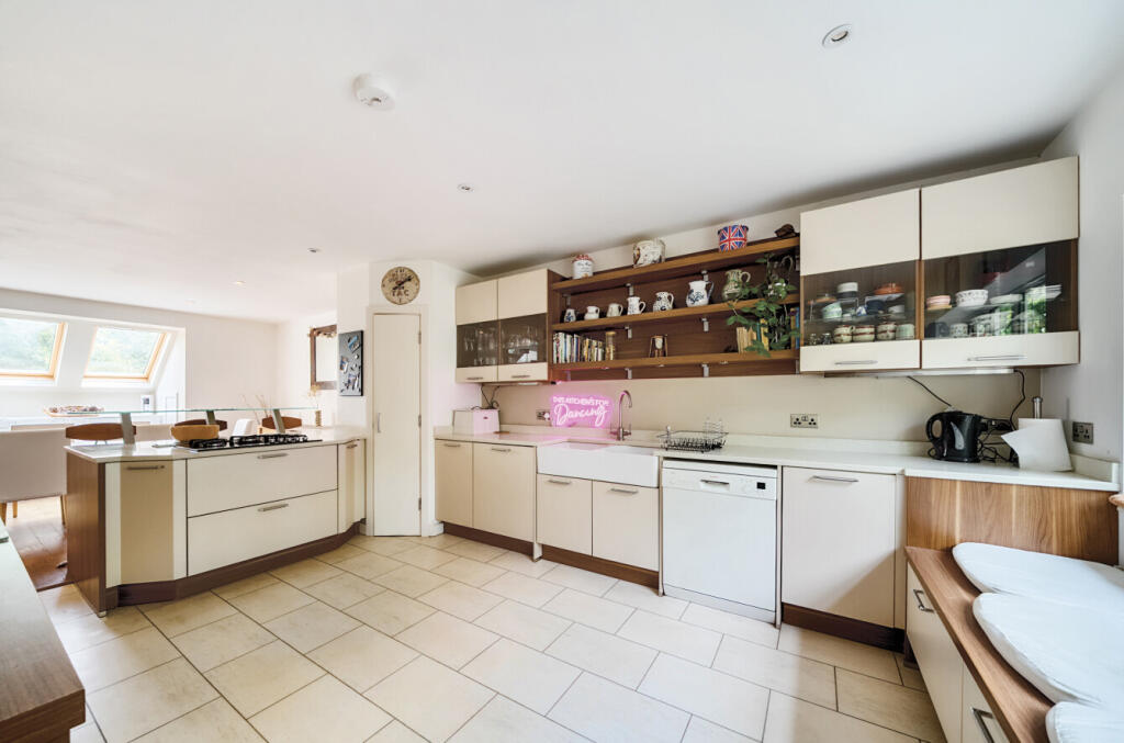 1331450-18-689c95...