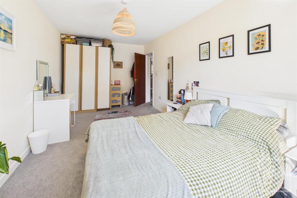 Main Bedroom