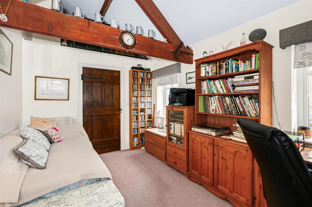 BEDROOM 3