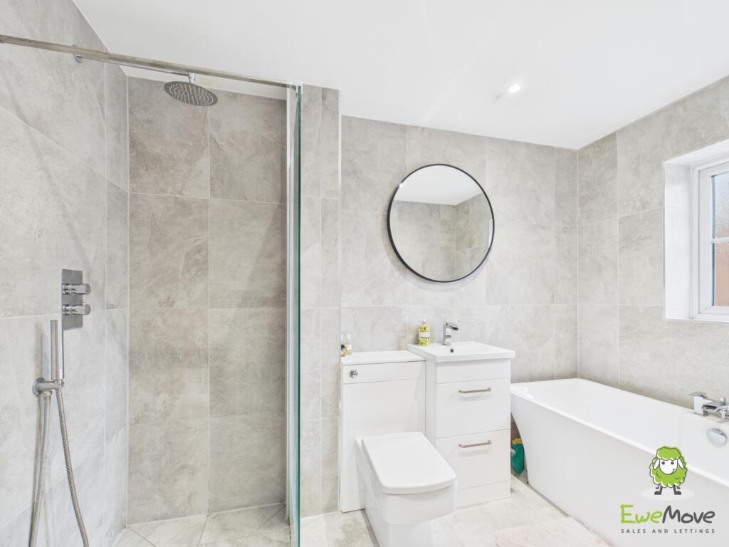 EweMove Estate Agents Basingstoke - York Close - B