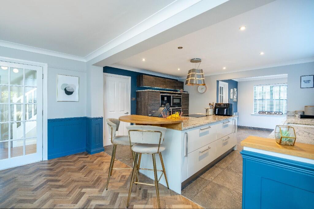 Kitchen Day Room