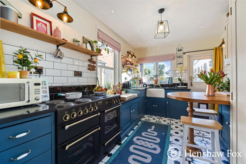 Ph24_6348537 - Copy.jpg