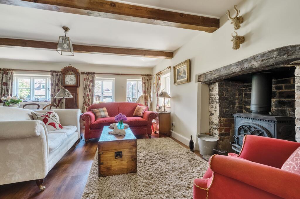 Sitting / Dining Room