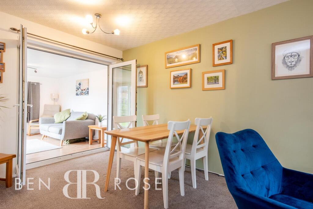 Lounge/Diner