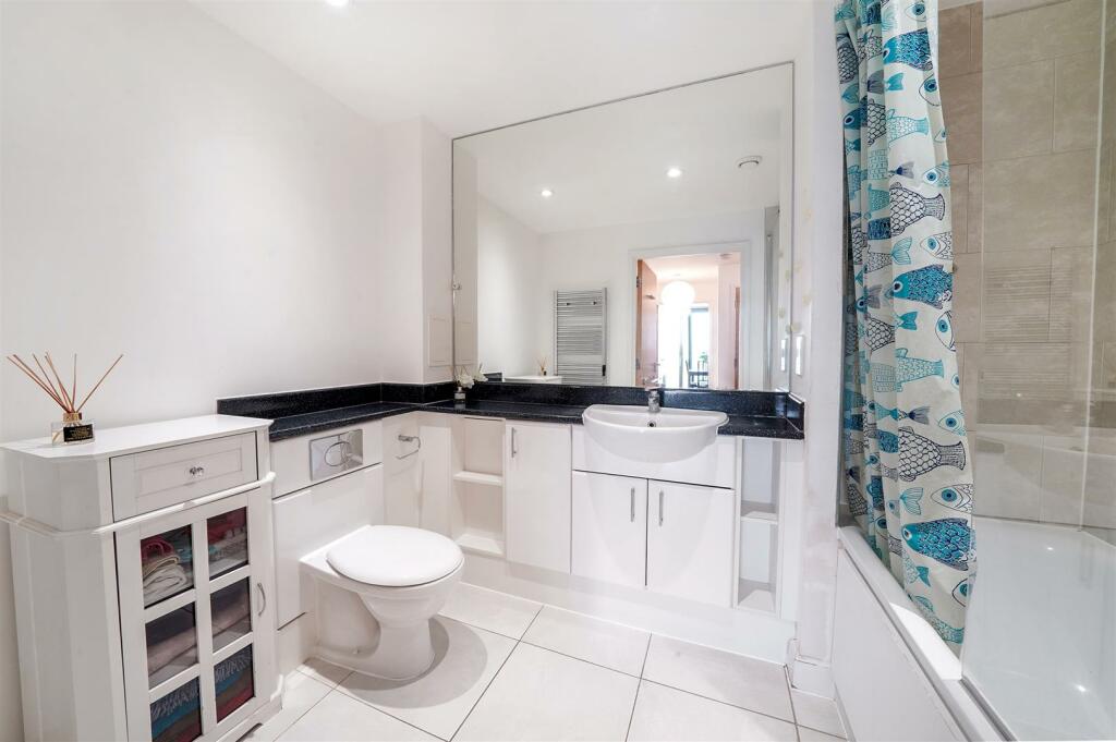 Bathroom - Sienna Alto - Renaissance Development -