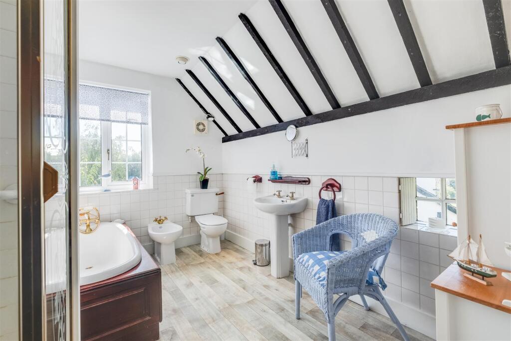 Constables - The Village-9.jpg