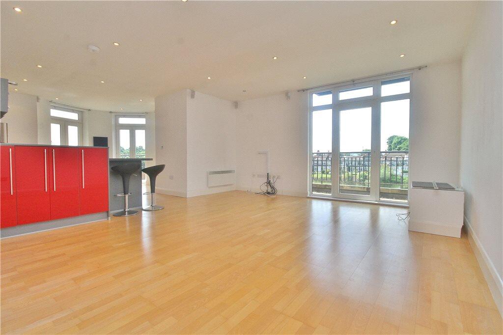 Kitchen/Reception