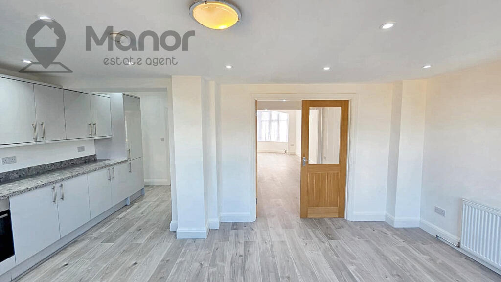 WhatsApp Image 2025-10-06 at 11.59.29 (2)