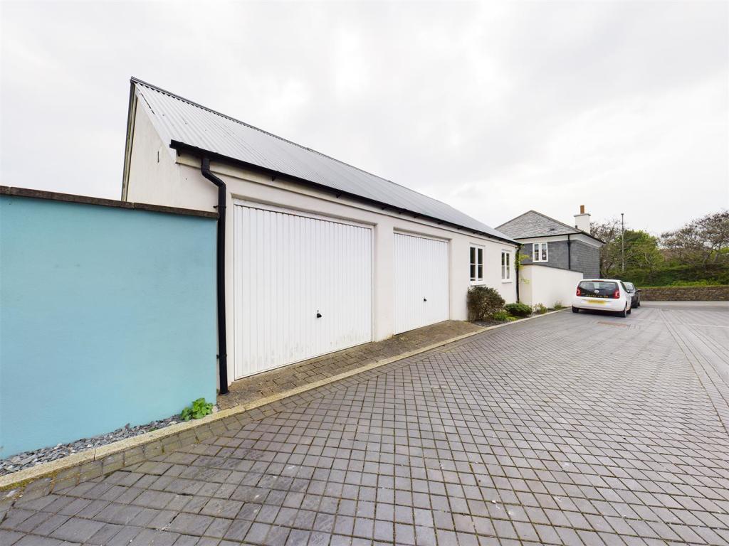 Double Garage