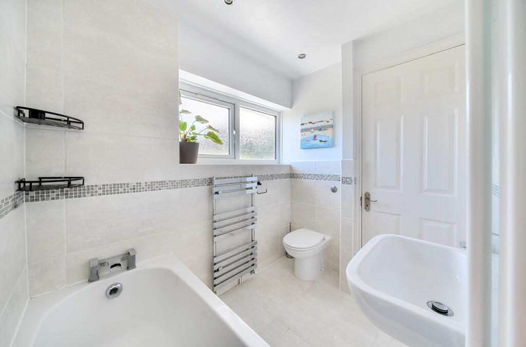 1342740-12-68a6e5...