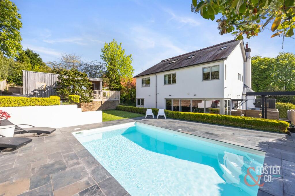 Shttps://login.vebraalto.com/#urrenden Crescent 19