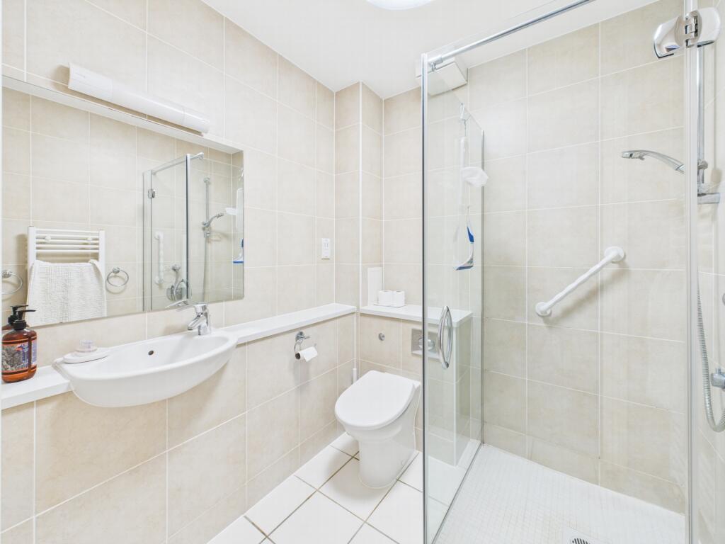 En Suite Shower Room