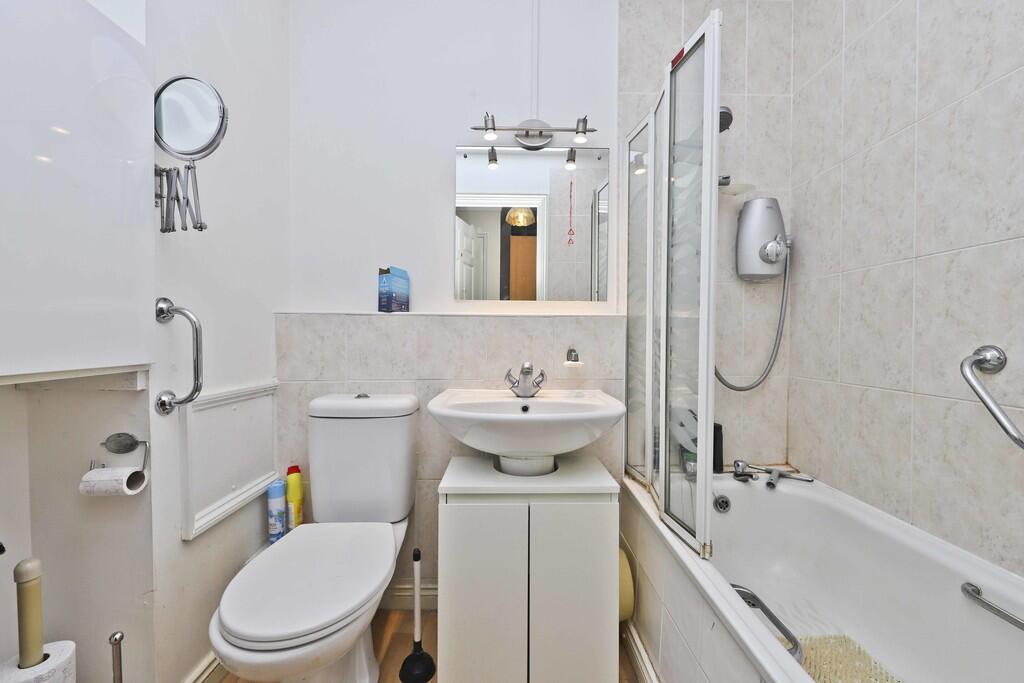 26 Maple Court (7...