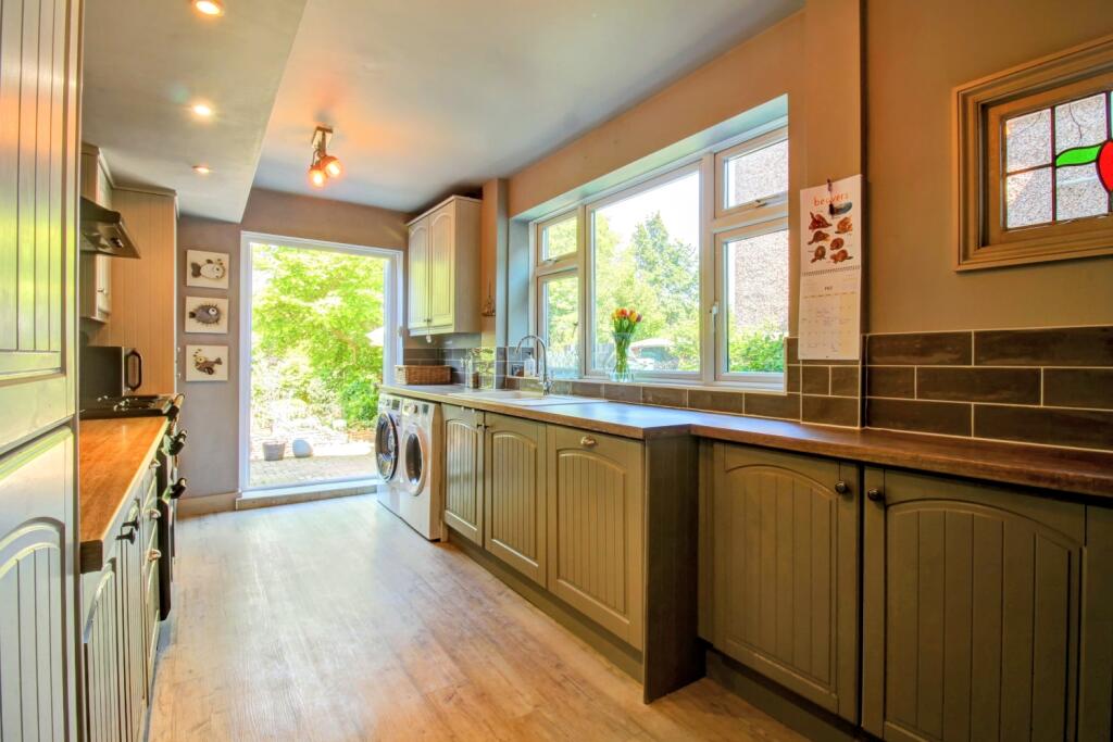 School Lane - Matt Clinton EweMove Kenilworth