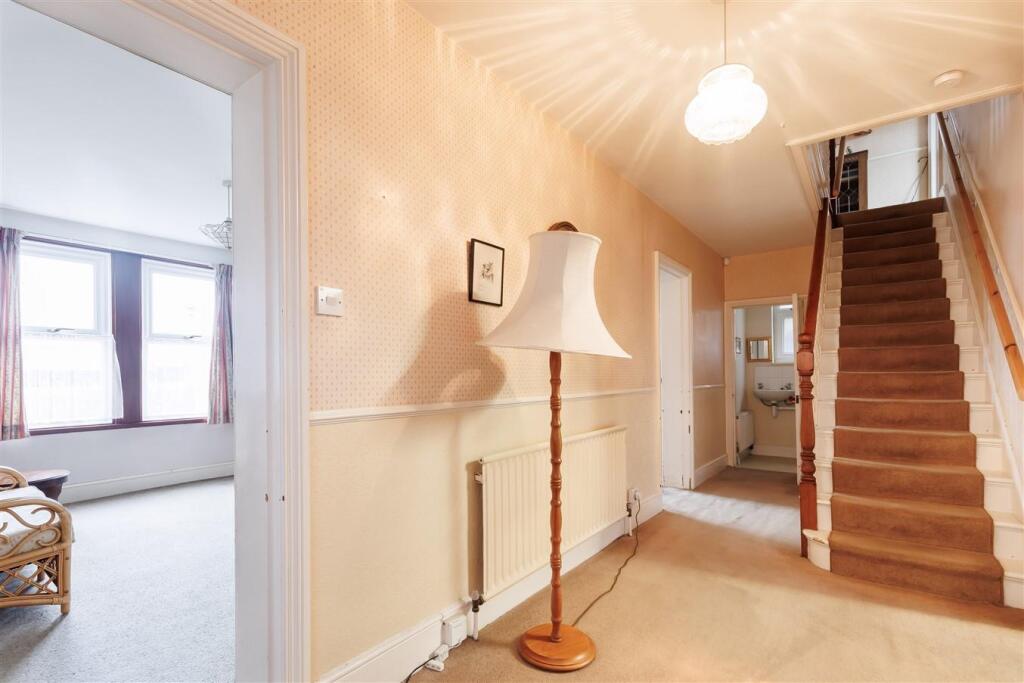 4 St. Johns Road  (2).jpg