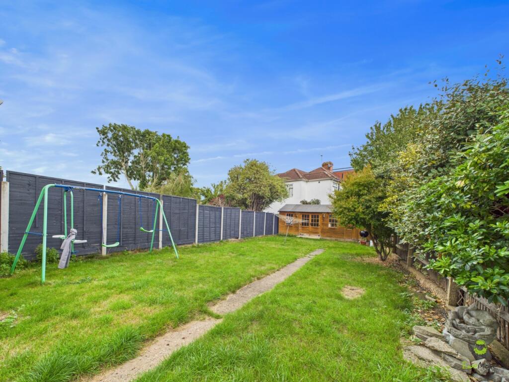 Presented by Nicoleta at EweMove Bexleyheath and D